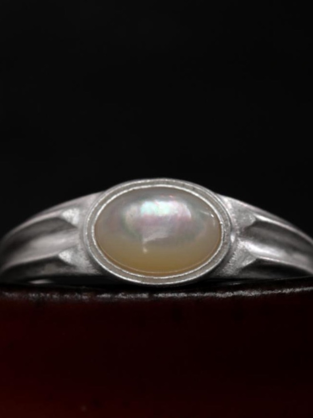 S925 Sterling Silver Ring with Oval White Cabochon Stone Open Size Adjustable - Picture 2 of 9